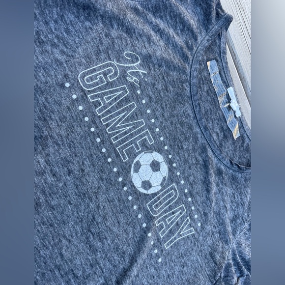 Maurice’s shirt - Picture 2 of 4